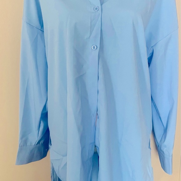 X-Large button down with ties on the side women’s shirt. - Picture 2 of 6